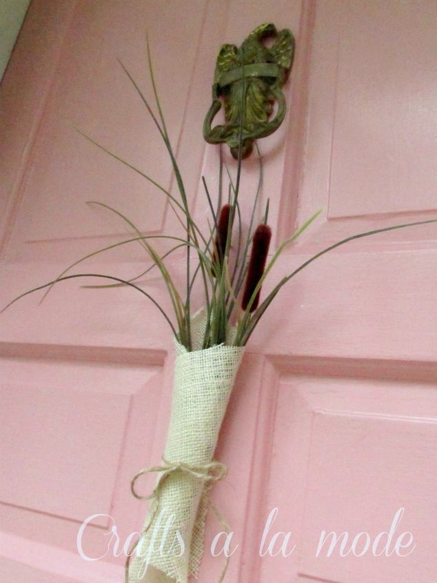 simple clean burlap door decor, home decor, I had a piece of burlap and wrapped it around in a cone shape