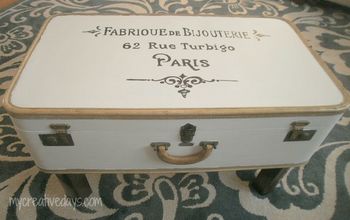 Mesa maleta con tipografía francesa