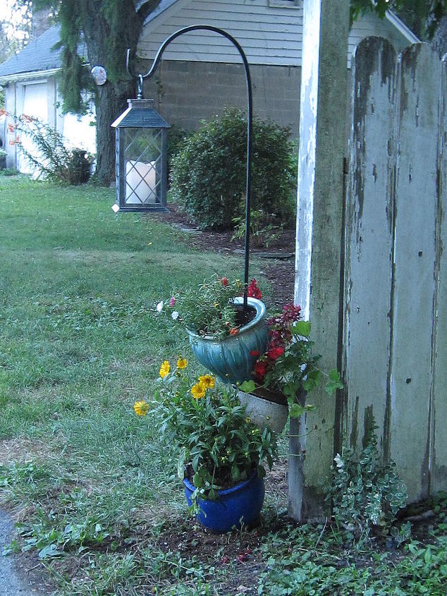 my topsy turvy planter, gardening