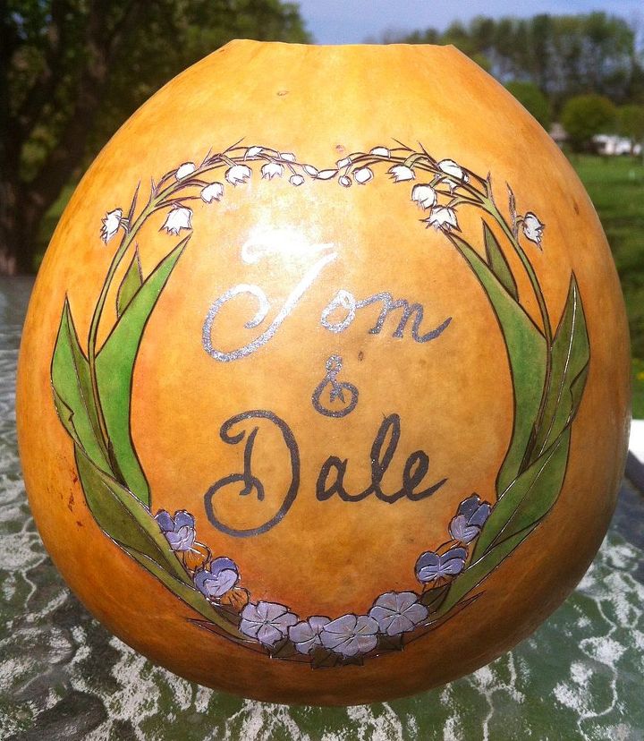 gourd tastic wedding gift, crafts, It doesn t photograph well but this picture shows silver pigment powder used for the names and blue hue ghost pearl car coloring added to the flowers