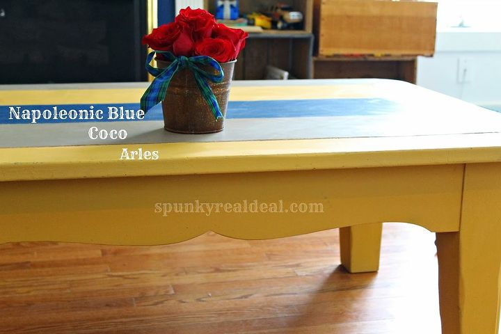 mesa de centro com bloco de cores annie sloan