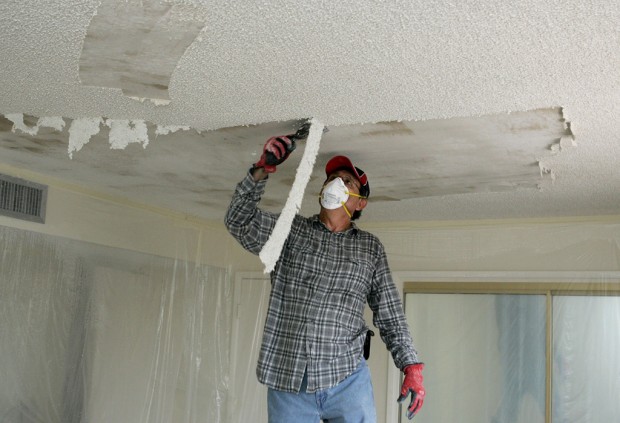 removing a textured ceiling, diy, home maintenance repairs, how to, paint colors, wall decor, When it comes to houses built from the 1960s to late 80s nothing says needs updating quite like popcorn aka acoustic or cottage cheese ceilings