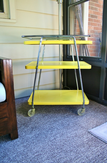 styling a dual purpose cart, painted furniture, repurposing upcycling, This is what the cart looked like when I bought it