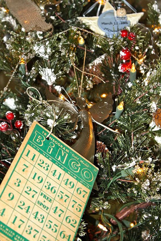 christmas cottage tour, seasonal holiday d cor, wreaths, Vintage bingo cards as ornaments