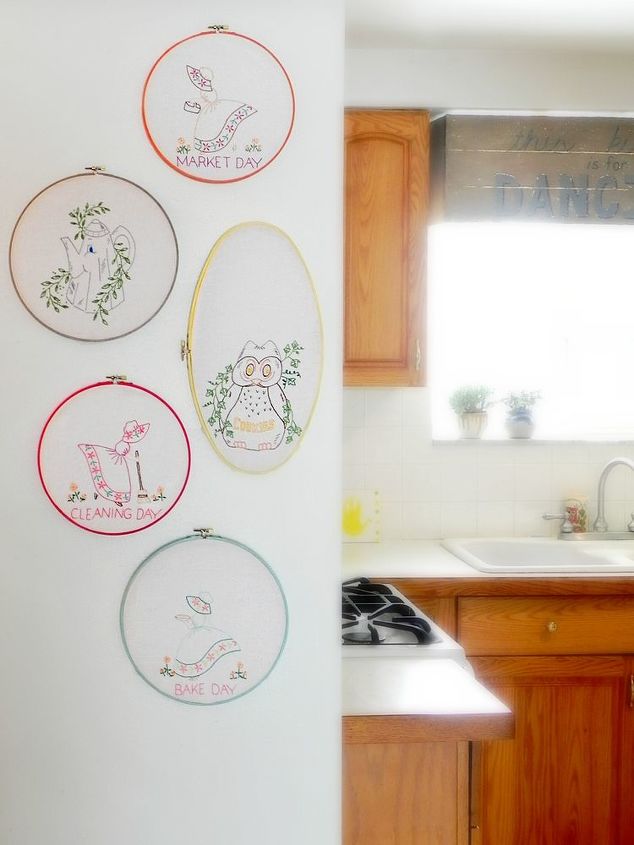 vintage style kitchen decor homecrafts, crafts, home decor, kitchen design, repurposing upcycling, My husband s grandmother s embroidered towels are framed and hung on our kitchen wall