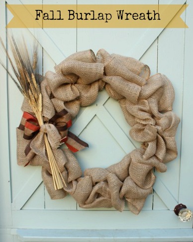 how to make a burlap wreath with step by step bow making directions, crafts, seasonal holiday decor, wreaths, This wreath can be made in just a few minutes