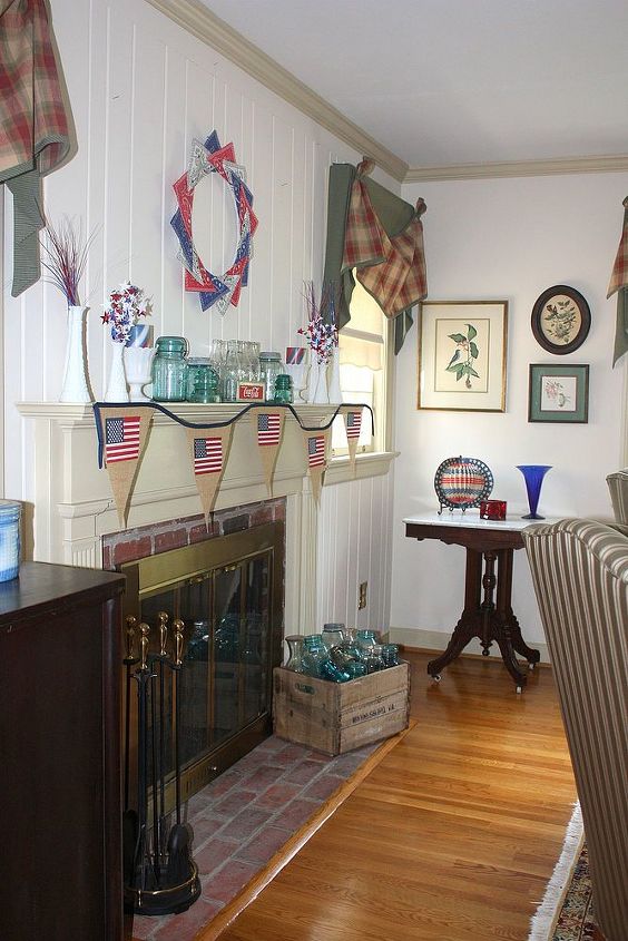 4th of july mantel with a vintage touch, patriotic decor ideas, seasonal holiday d cor, wreaths