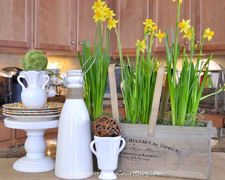using grocery store flowers to add a breath of spring, home decor, kitchen design, seasonal holiday decor, Bringing spring indoors with florals from the grocery store