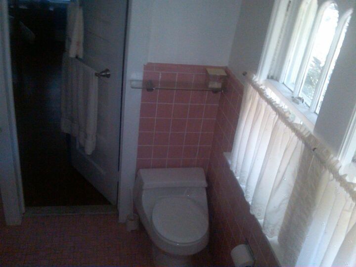 ok for all you home sale gurus out there i have a client in west orange nj the, appliances, bathroom ideas, flooring, home maintenance repairs, kitchen design, plumbing, real estate, tile flooring, tiling, facing in from master side outside wall right toilet left side is door and sink