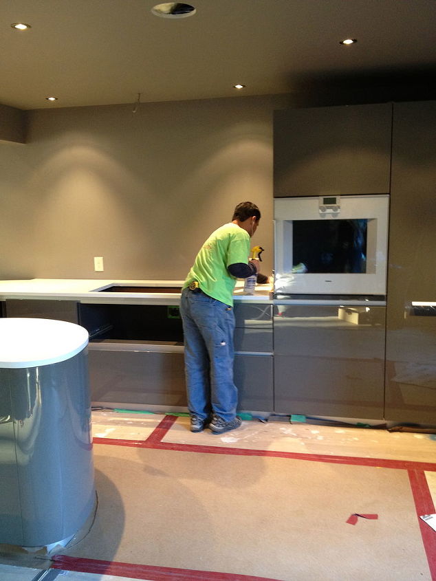 during an installation, countertops, kitchen backsplash, kitchen design