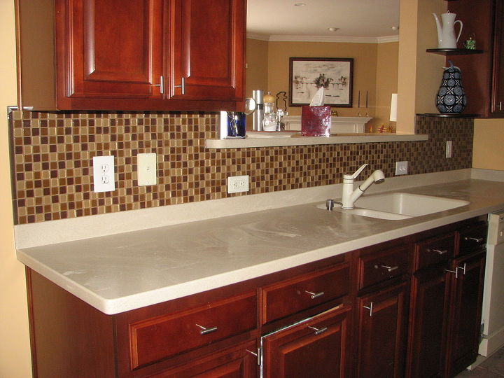 glass tile is becoming popular for kitchen back splash, kitchen backsplash, kitchen design, tiling, glass tile back splash Delran NJ