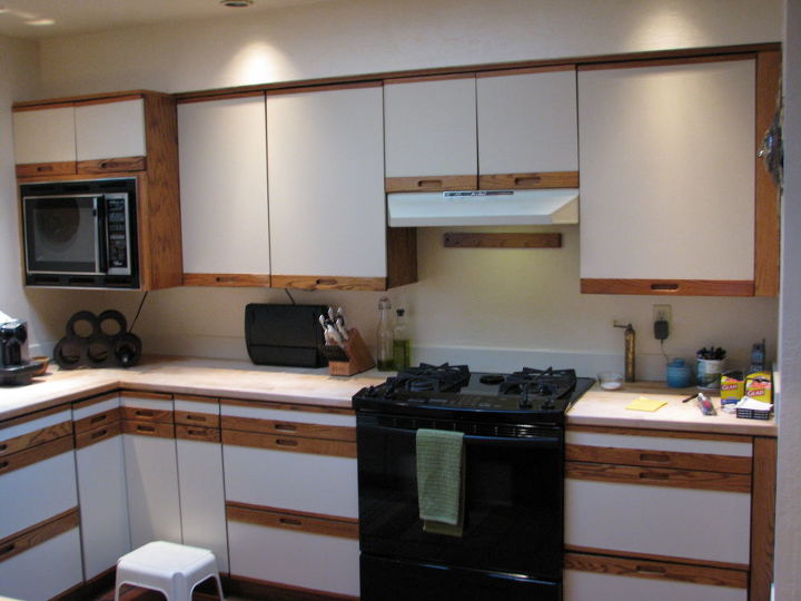 does it work to reface cabinets or should you start over with a complete kitchen, home decor, kitchen design, Before