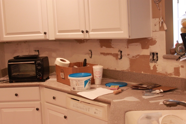 kitchen back splash, kitchen backsplash, kitchen design, tiling, Continuing to prep wall creating a smooth tiling surface