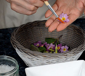 crystallizing edible flowers into beautiful dessert decorations, crafts