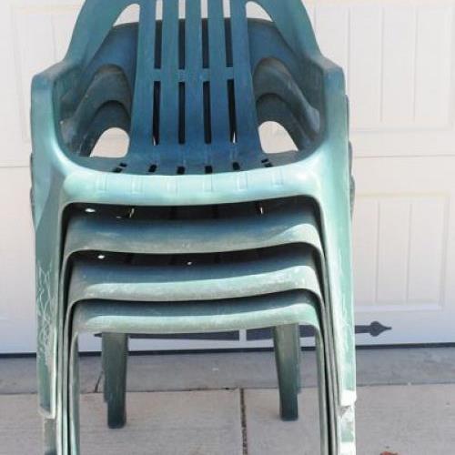 dale una nueva vida a tus viejas sillas de plastico con la pintura en spray de krylon