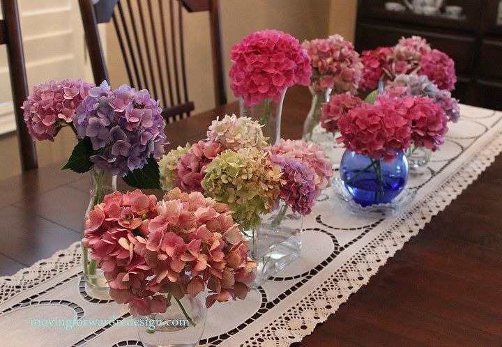 drying hydrangeas, crafts, flowers, gardening, hydrangea, As the water evaporates the blooms will begin to dry