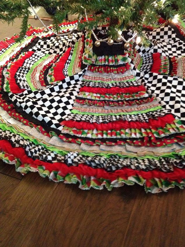 ribbon tree skirt and beaded garland measurments included, crafts, seasonal holiday decor