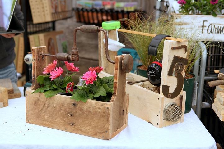 it was a perfect garden party at the hometalk meetup milner, container gardening, gardening, Donna taught us how to make these pallet toolboxes