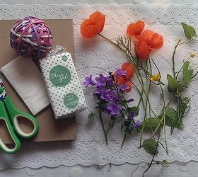 Pressed Flower Collage (with DIY microwave flower press!) – KAYLA
