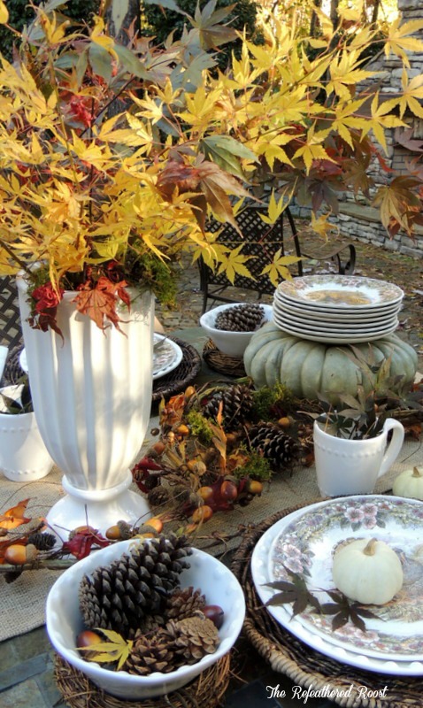 dining outdoors for thanksgiving, outdoor living, seasonal holiday decor, thanksgiving decorations