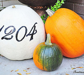 house number pumpkins, curb appeal, painting, seasonal holiday decor
