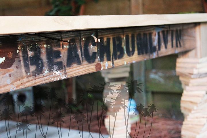 mesa de entrada feita com paletes e painis de vedao, BeachBumLivin TAG