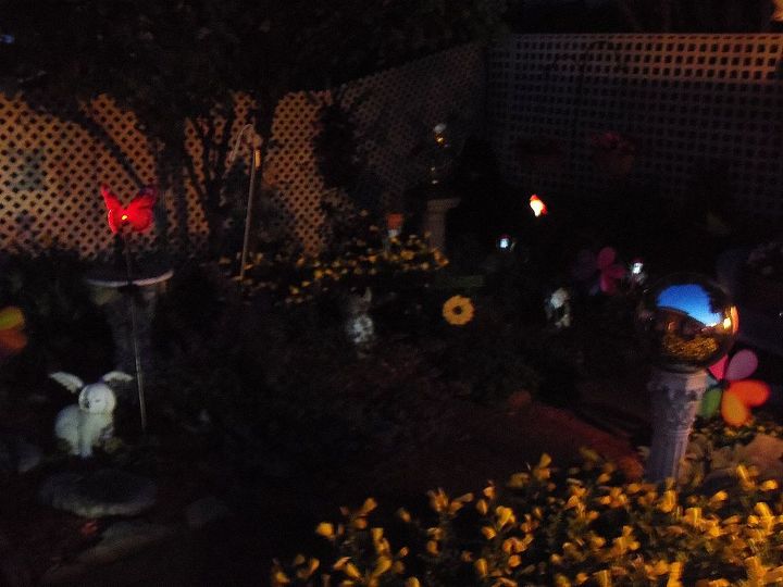 night time in the garden and patio, outdoor living, Solar lights through out the yard