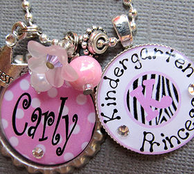 create personalized gifts using bottlecaps, crafts, repurposing upcycling, jewelry