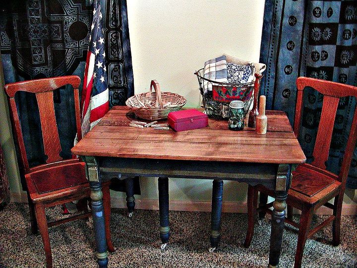 transformed expandable farm house table using chalk paint and stain, chalk paint, painted furniture, A chalk painted base sets the scene for this countrified turn of the century farmhouse table