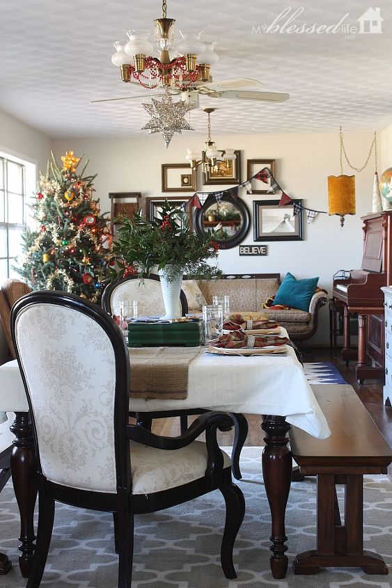 woodsy glam christmas home tour, christmas decorations, seasonal holiday decor, wreaths