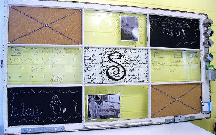 fabulous finds of the week which do you want to try, chalkboard paint, crafts, painted furniture, This window messaging center is by Cyndi I was thinking about used windows because I had just seen Terry M s window pergola Cyndi says you can do any panels you want this one has a chalk board bulletin boards and dry erase boards but you can really get creative She provides really thorough instrutions on how to make this here
