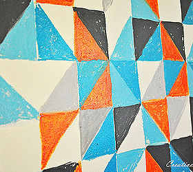 mi arte geomtrico de pared diy, Un primer plano del estampado pintado