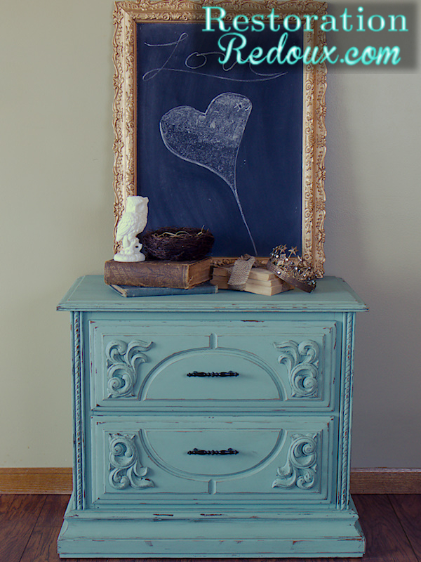 vintage aqua distressed chalkpainted nightstand, chalk paint, painted furniture