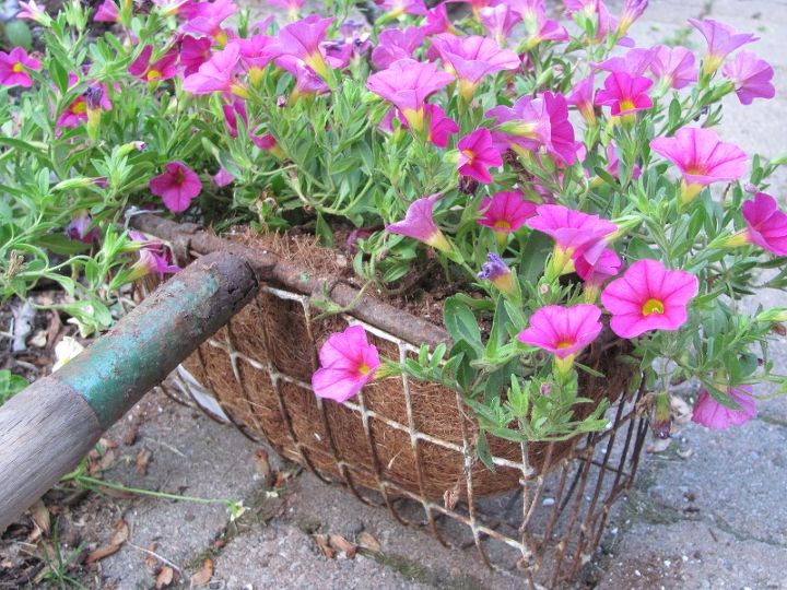 15 Fun Repurposed Rake Projects - A Cultivated Nest