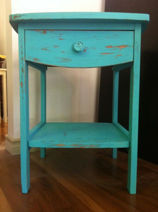 shabby blure nightstand, painted furniture, Pop of colour