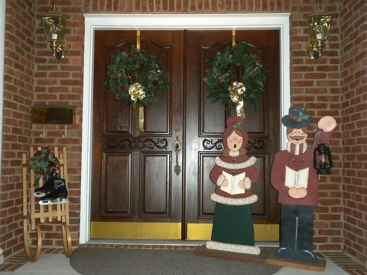 christmas past a home garden tour, christmas decorations, curb appeal, seasonal holiday decor