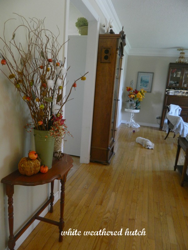 falling for home tours, seasonal holiday decor, Looking into our living room