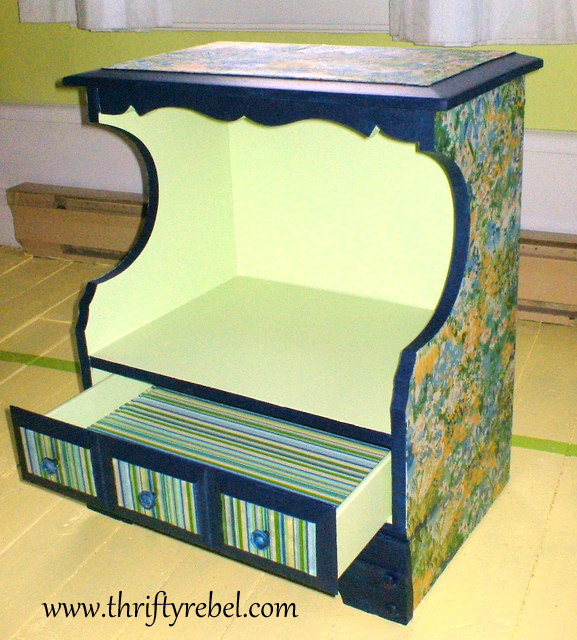 decoupage with fabric night table makeover, painted furniture, Drawer is lined with coordinating fabric
