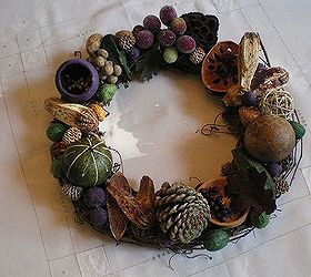 potpourri wreath, crafts, wreaths, You can purchase grape vine wreath cheap if you don t have one With a 40 coupon you can get one for around 2 50 at Hobby Lobby