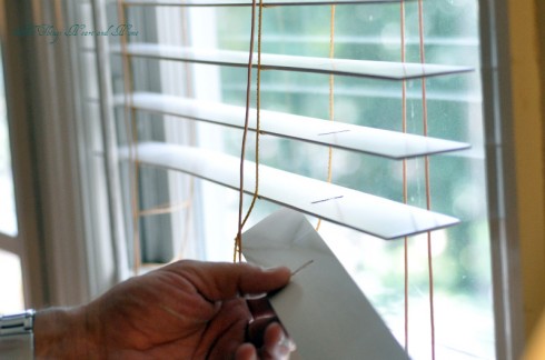 painting wood blinds, home decor, painting, We set up a table with all the slats lined up painted one side let dry paint other side When dry thread the slats into their hammocks thread the strings back through the slits in the slats and tie off at the bottom