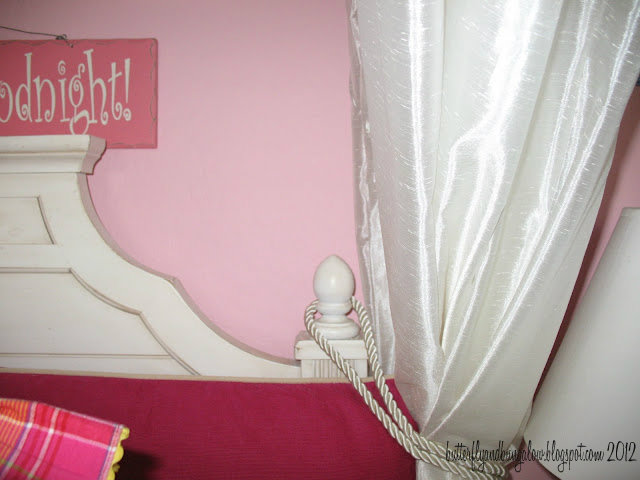 how to make a simple canopy from curtain rods, bedroom ideas, crafts, home decor, A Tieback for a Curtain