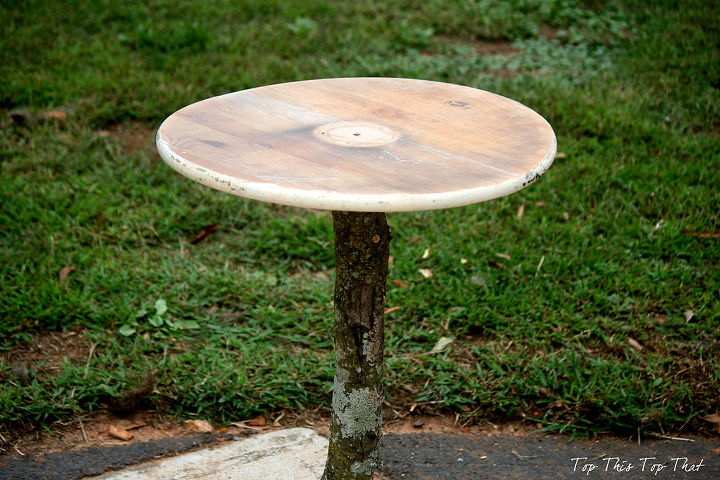 mesa inspirada na natureza, Eu usei um tampo de mesa velho em cima
