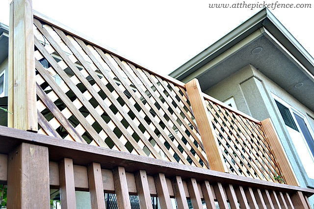 how to add privacy to a deck wood lattice screen, outdoor living, woodworking projects, Support boards in the back attach the lattice to the deck railing