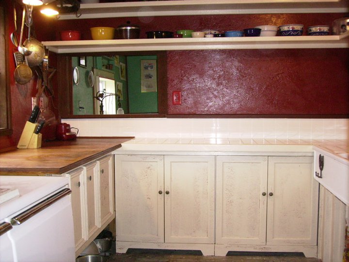 the kitchen, home decor, kitchen design, capinets were found in a dumpster painted with glue and opps paints