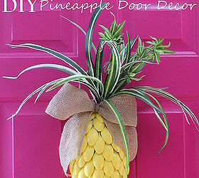 diy pineapple for your front door, crafts, doors, seasonal holiday decor