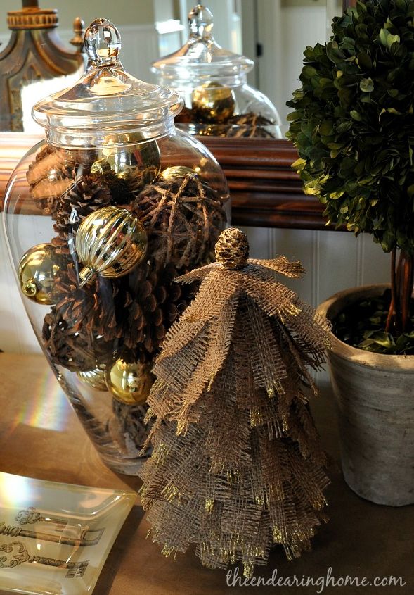 glitter and gold burlap tree, crafts, seasonal holiday decor