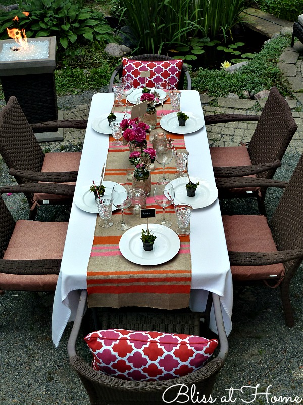 details for a perfect summer dinner party, chalkboard paint, crafts, mason jars, outdoor living, Summer Tablescape