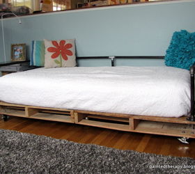 diy pallet daybed, bedroom ideas, diy, how to, painted furniture, pallet, repurposing upcycling, Grab yourself some pallets and make a bed today