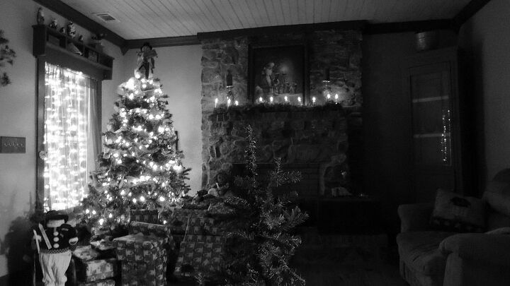 christmas at my country home, christmas decorations, seasonal holiday decor, Christmas at my home I love to take black and white photos
