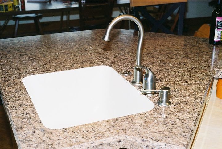 undermount sinks in laminate tops, countertops, kitchen design